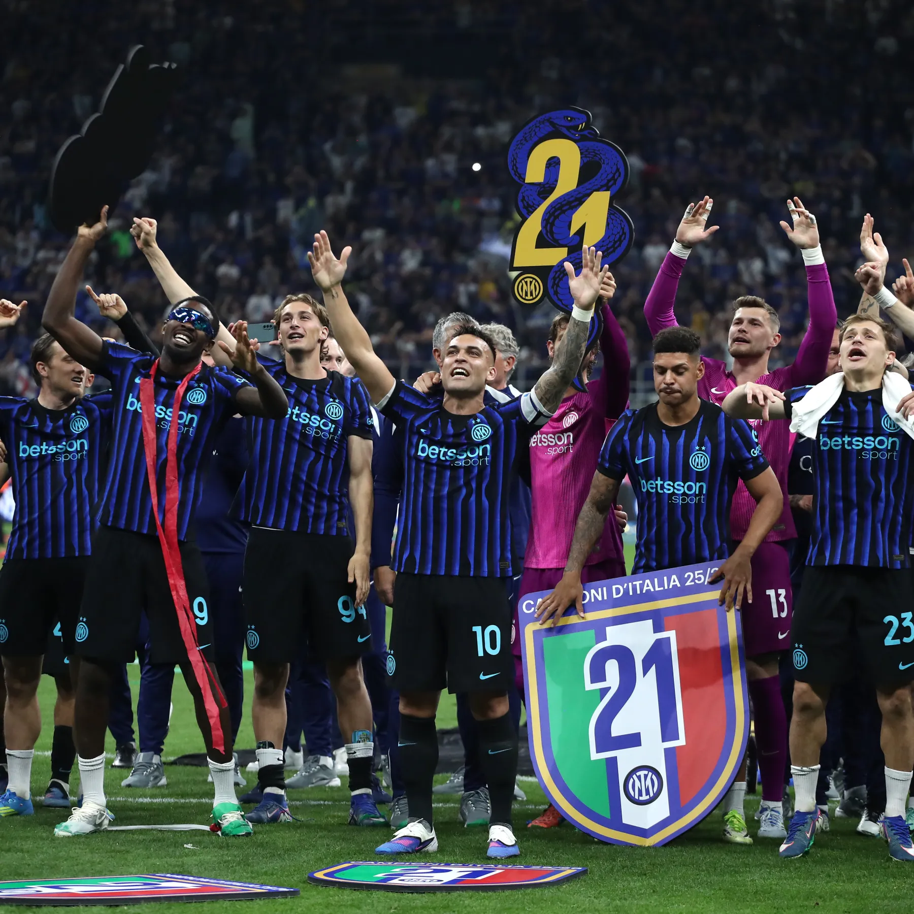 إنتر ميلان يقترب من حسم لقب الدوري الإيطالي رسمياً